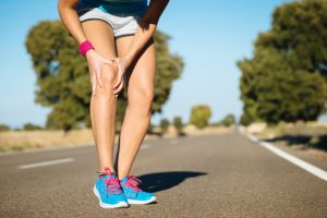 runner pain woman 300x200 Reseda Sports Medicine
